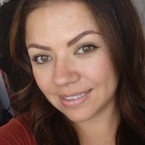 Meet your Posher, Eva